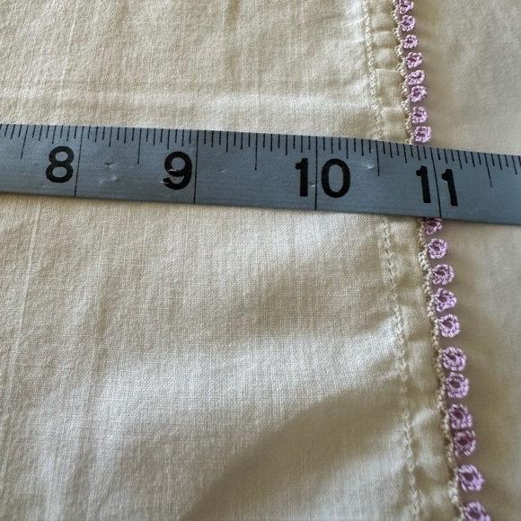 Set of 3 Vintage Crochet Edged Handkerchiefs. Floral Embroidered & Solid White. - Picture 6 of 13